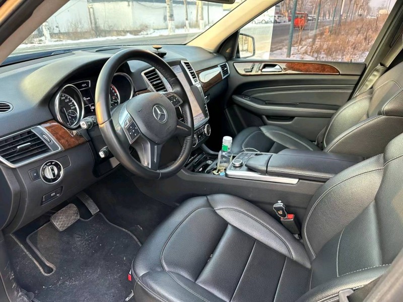 保定12年奔驰ML9