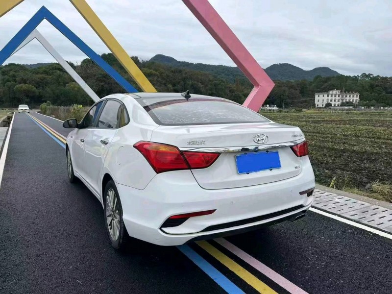嘉兴17年现代名图7