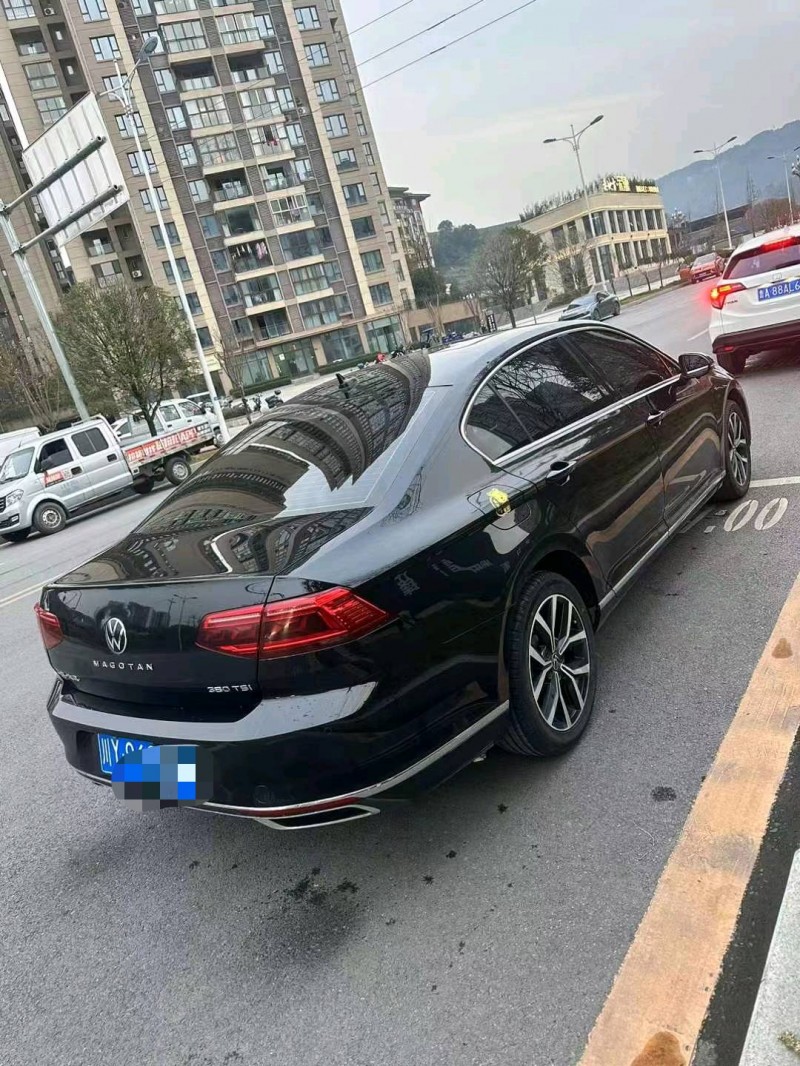 成都21年大众迈腾8