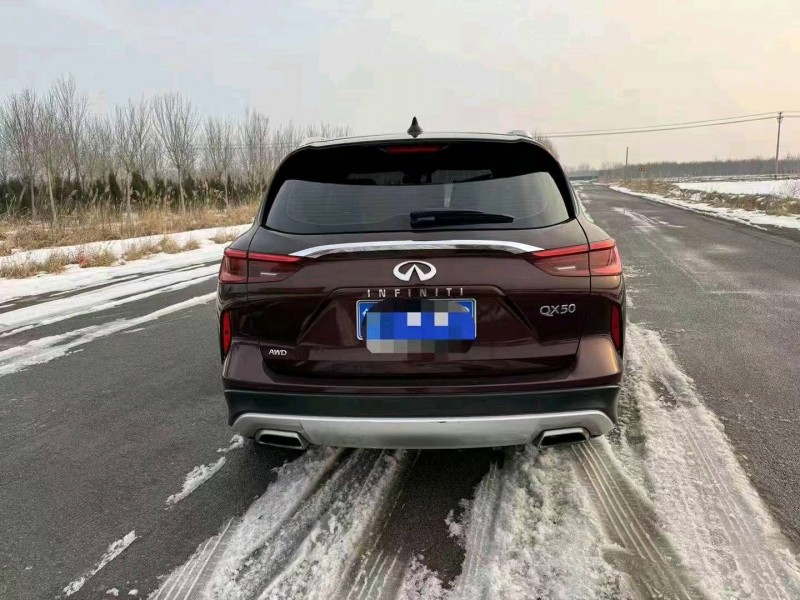 東營19年英菲尼迪QX508