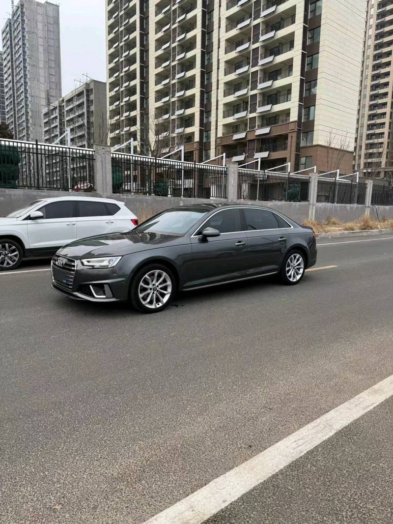 济南19年奥迪A4L2