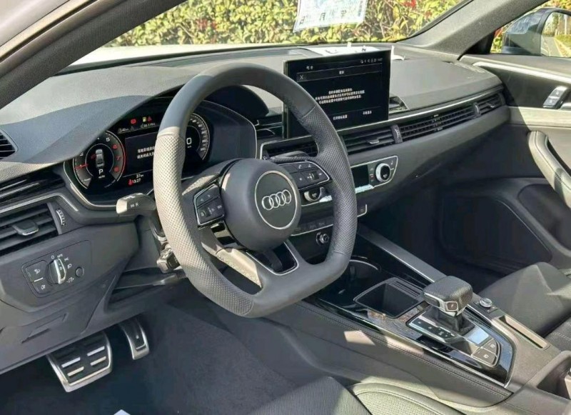 济南23年奥迪A4L5