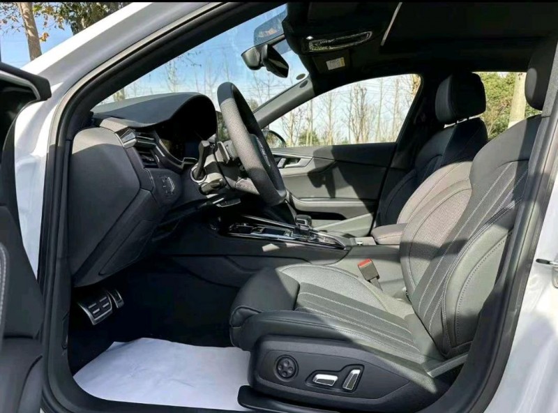 济南23年奥迪A4L6