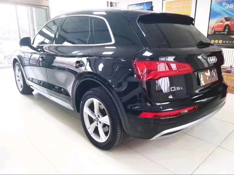 武汉19年奥迪Q56
