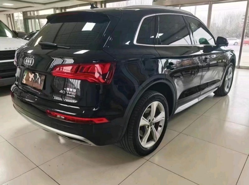 武汉19年奥迪Q59