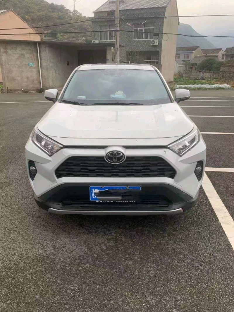 嘉兴23年丰田RAV4荣放1