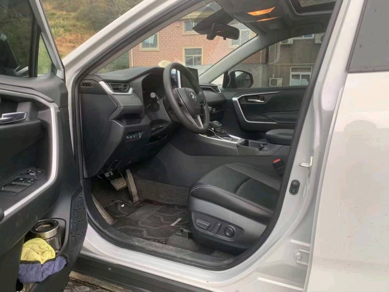 嘉兴23年丰田RAV4荣放5