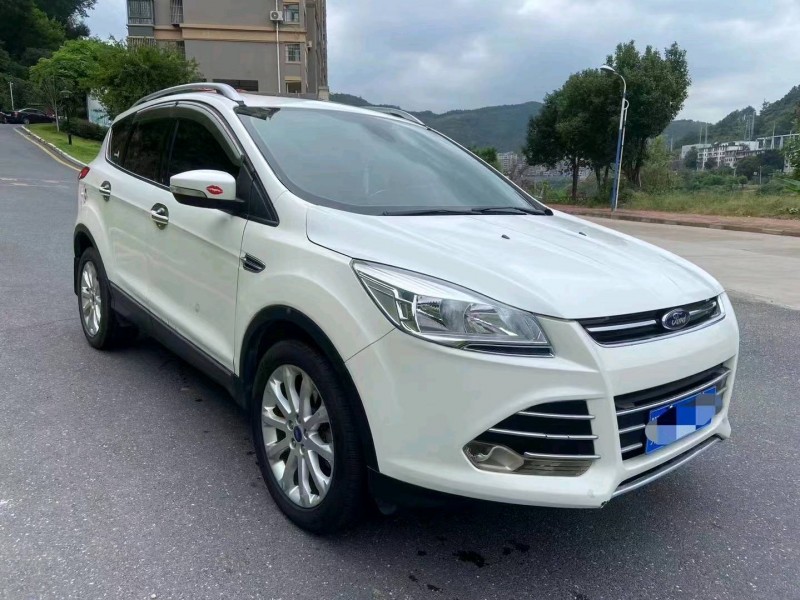 东营13年福特翼虎6