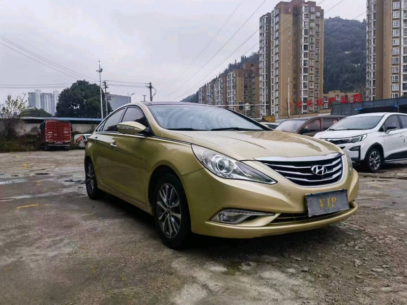 咸陽13年現代索納塔八8