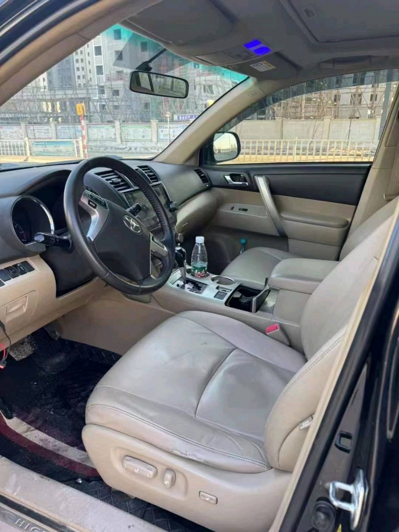 邯郸14年丰田汉兰达4