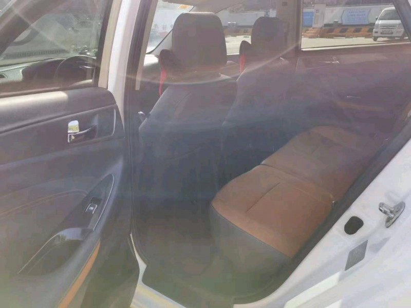 珠海17年长安汽车逸动5