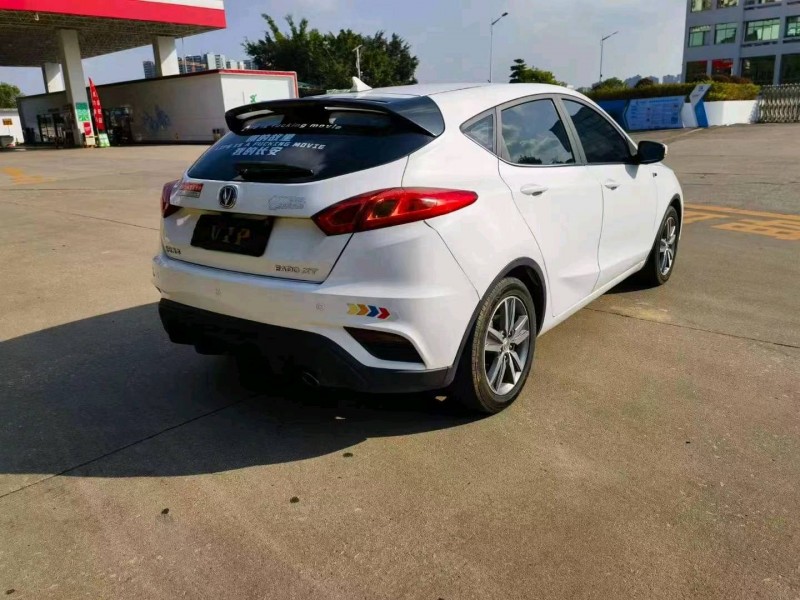 珠海17年长安汽车逸动7