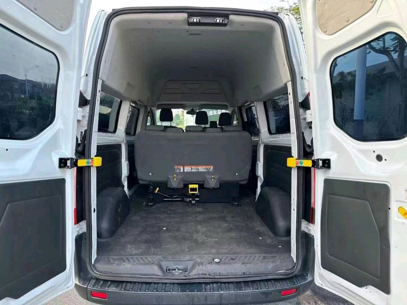 珠海18年福特全顺4