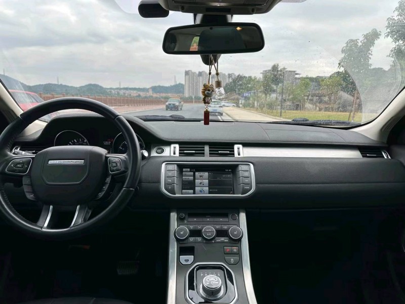 珠海14年路虎极光7