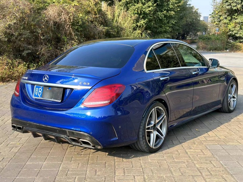 汕头17年奔驰AMG3