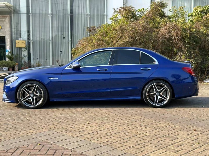 汕头17年奔驰AMG8
