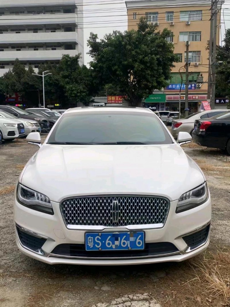 汕頭17年林肯MKZ1