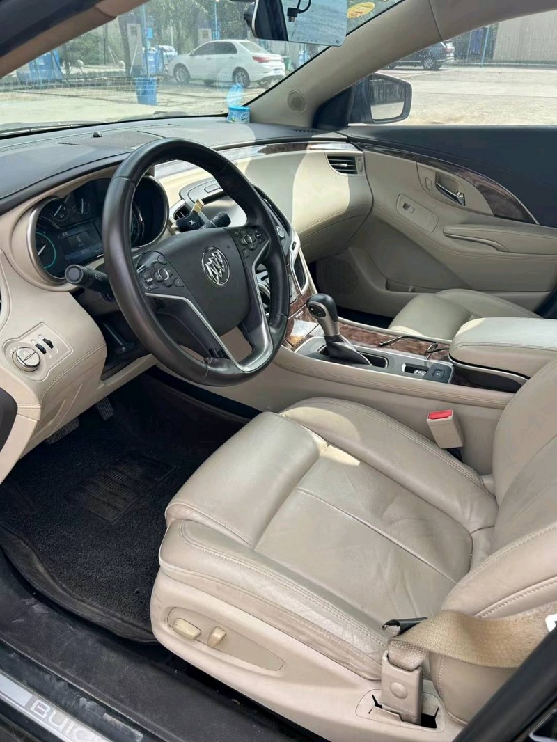 中山14年别克君越8