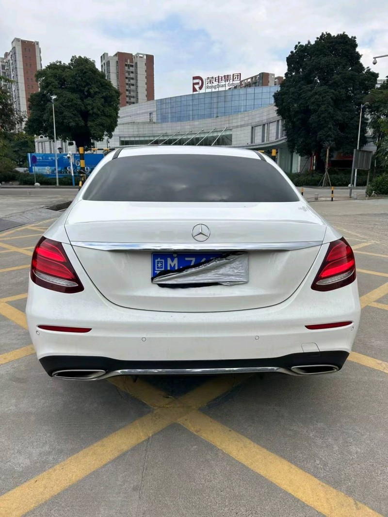 中山17年奔驰E7