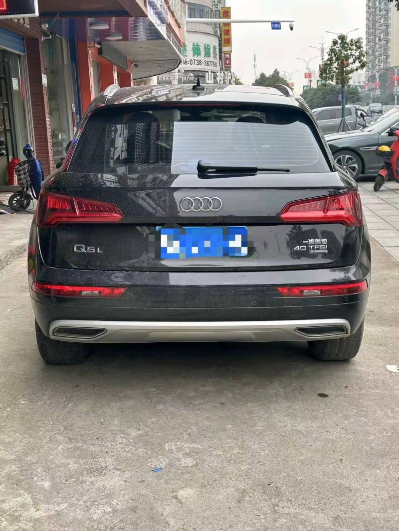 衡陽19年奧迪Q59