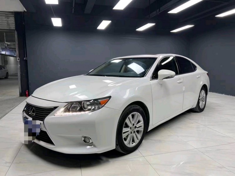 成都14年雷克萨斯ES2