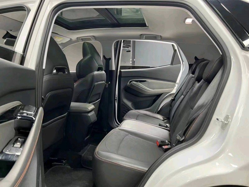 成都21年宝骏RS37