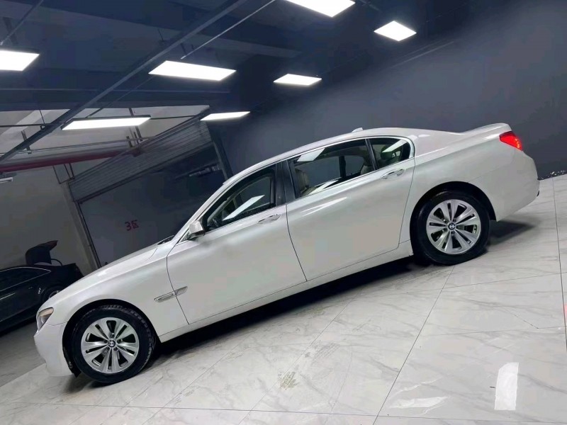 成都11年宝马7系3