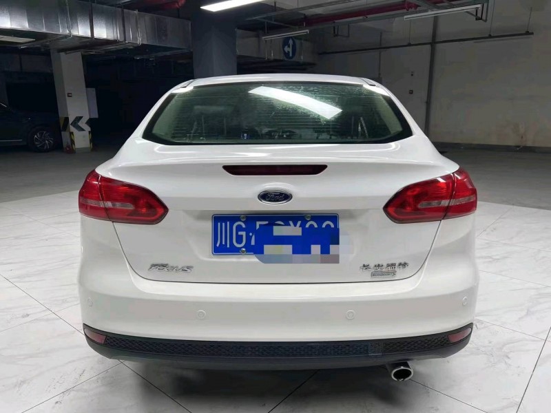 成都16年福特福克斯6