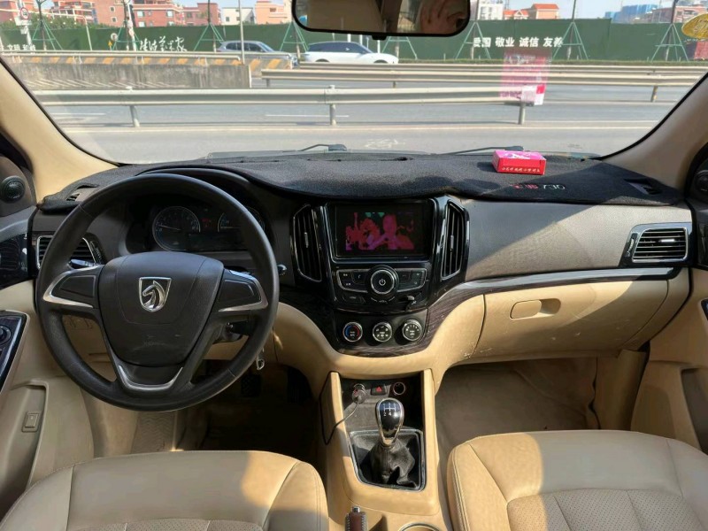 佛山15年宝骏7308