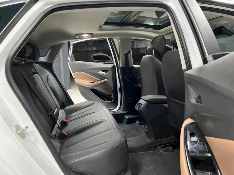 成都22年别克威朗7