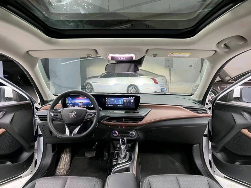 成都22年别克威朗9