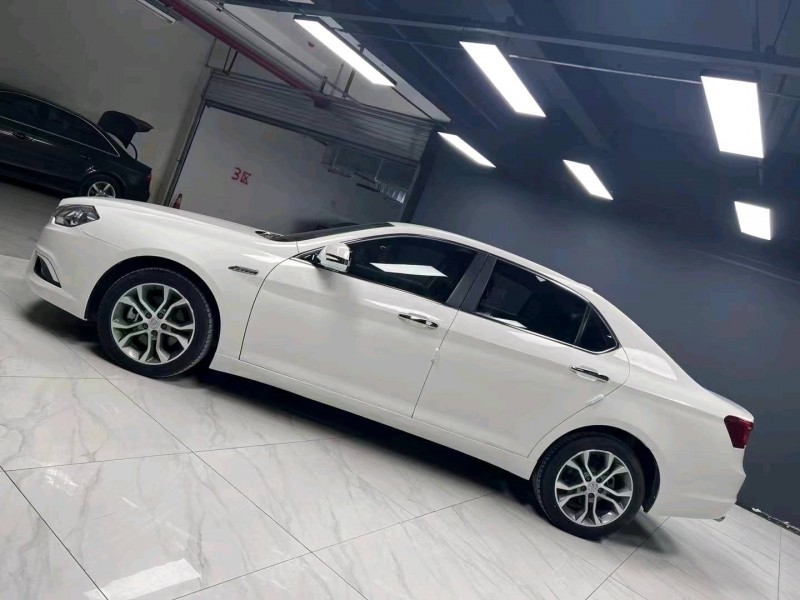 成都19年北汽绅宝D703