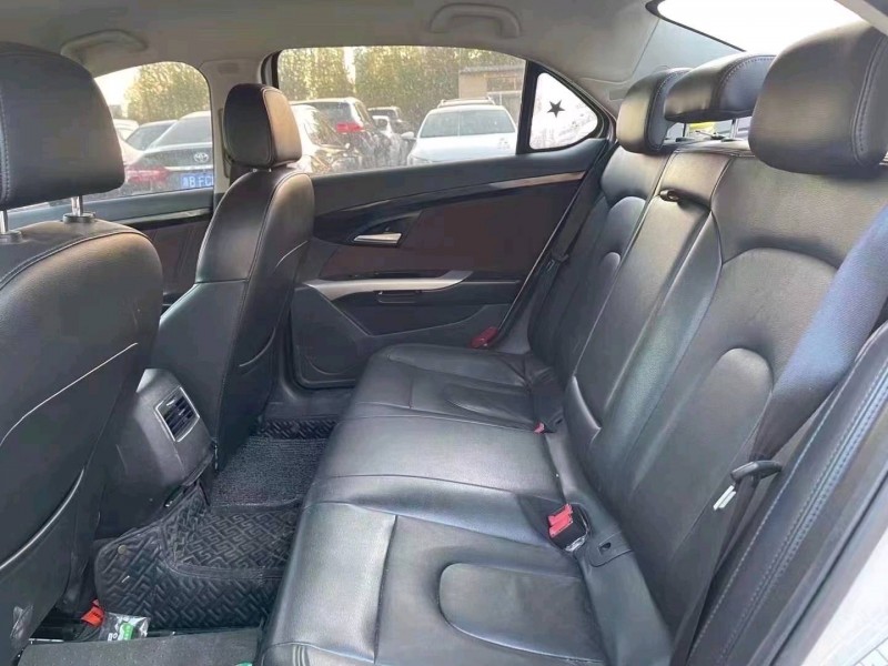 成都19年北汽绅宝D706