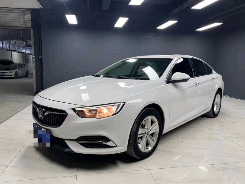 成都18年别克君威2