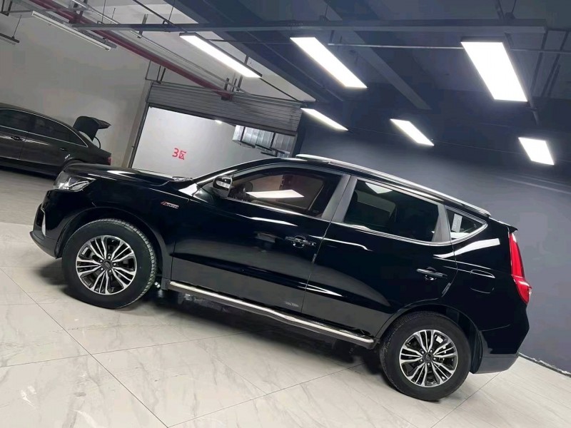 成都18年吉利远景X63