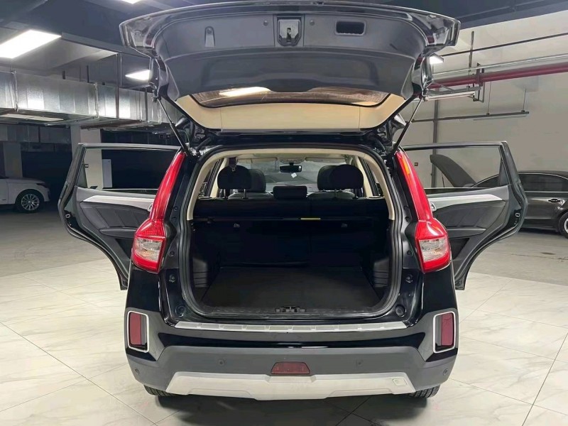 成都18年吉利远景X66