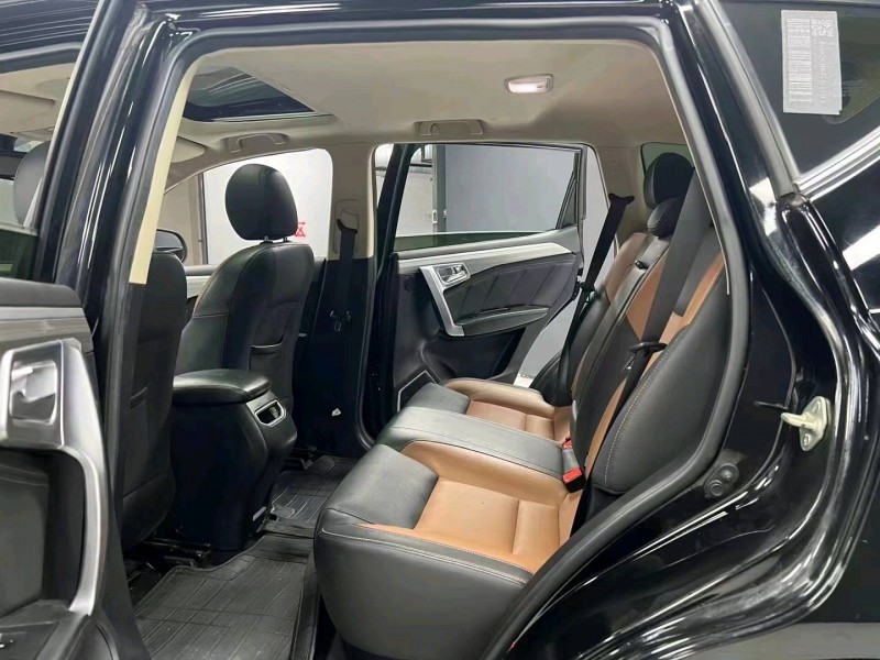 成都18年吉利远景X68