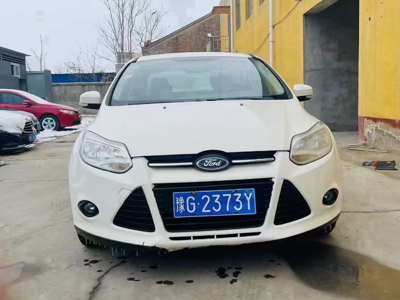 保定13年福特福克斯1