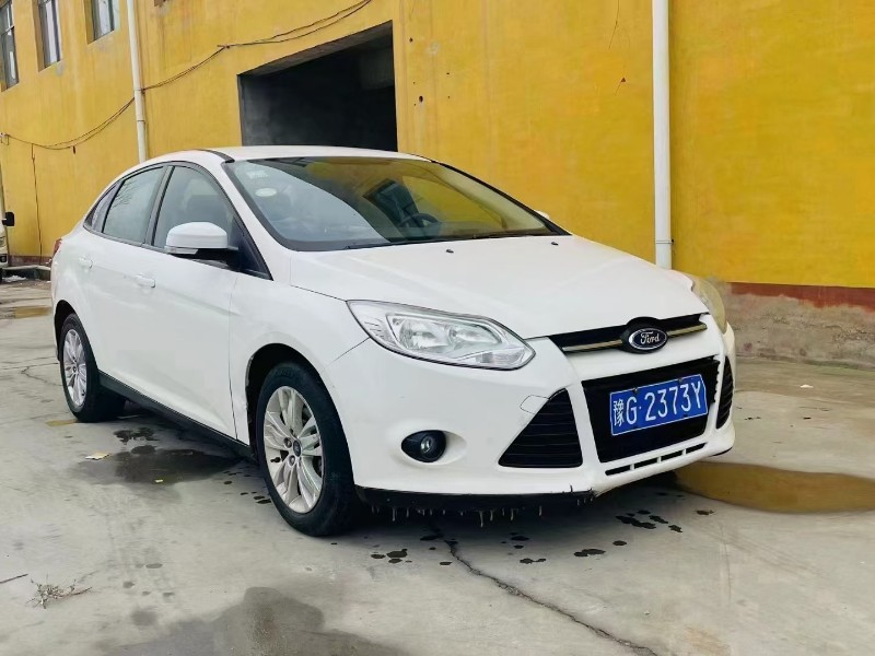 保定13年福特福克斯2