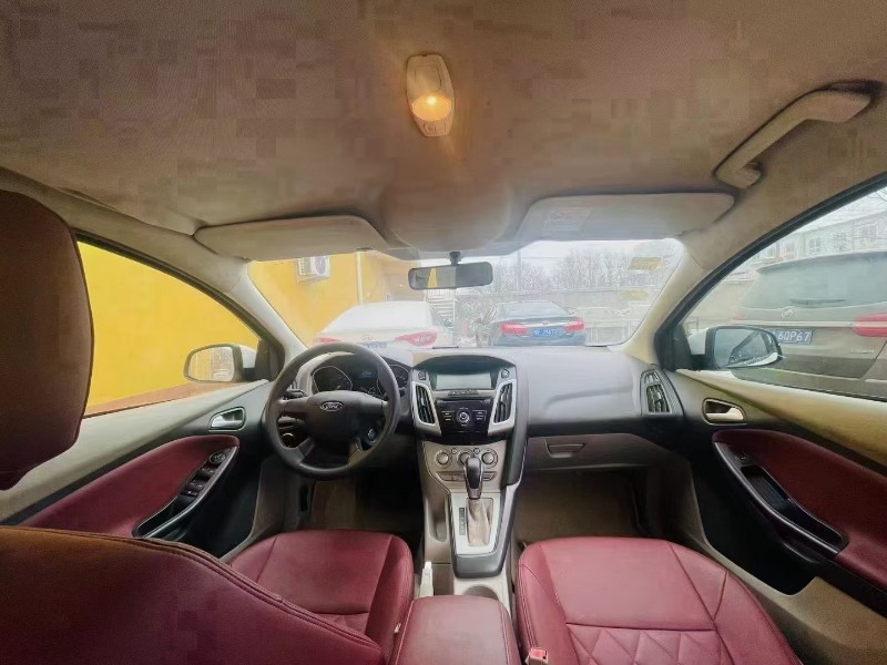 保定13年福特福克斯5