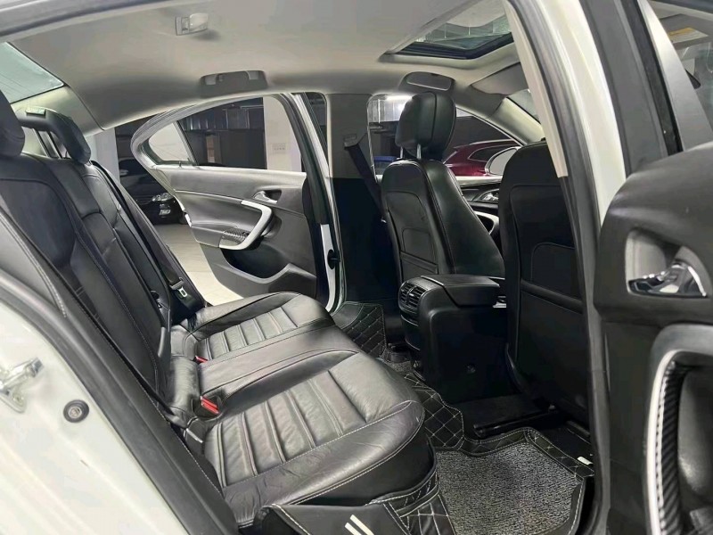 成都15年别克君威6