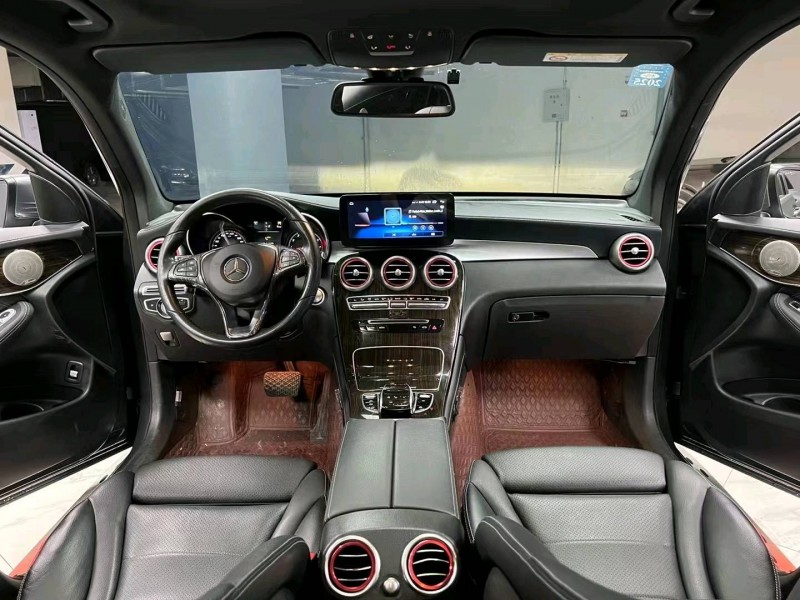 成都17年奔驰GLC8