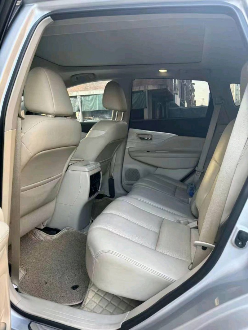 佛山19年日产楼兰4