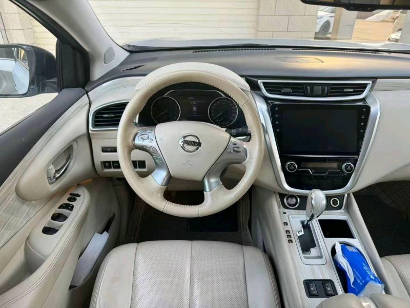 佛山19年日产楼兰5