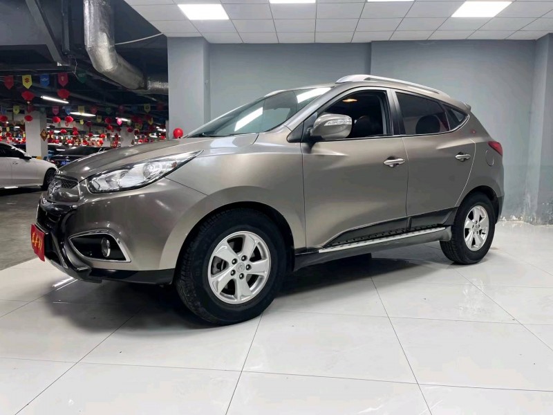 成都13年现代ix353