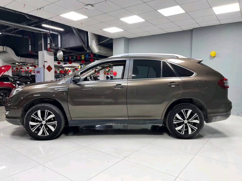 成都18年比亚迪S72