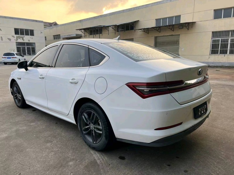 徐州19年比亚迪秦8