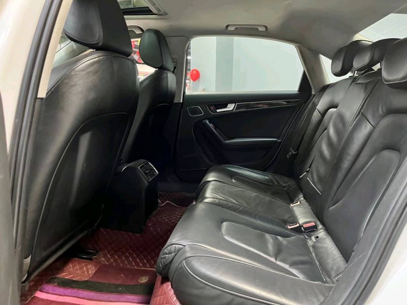 成都14年奥迪A4L8