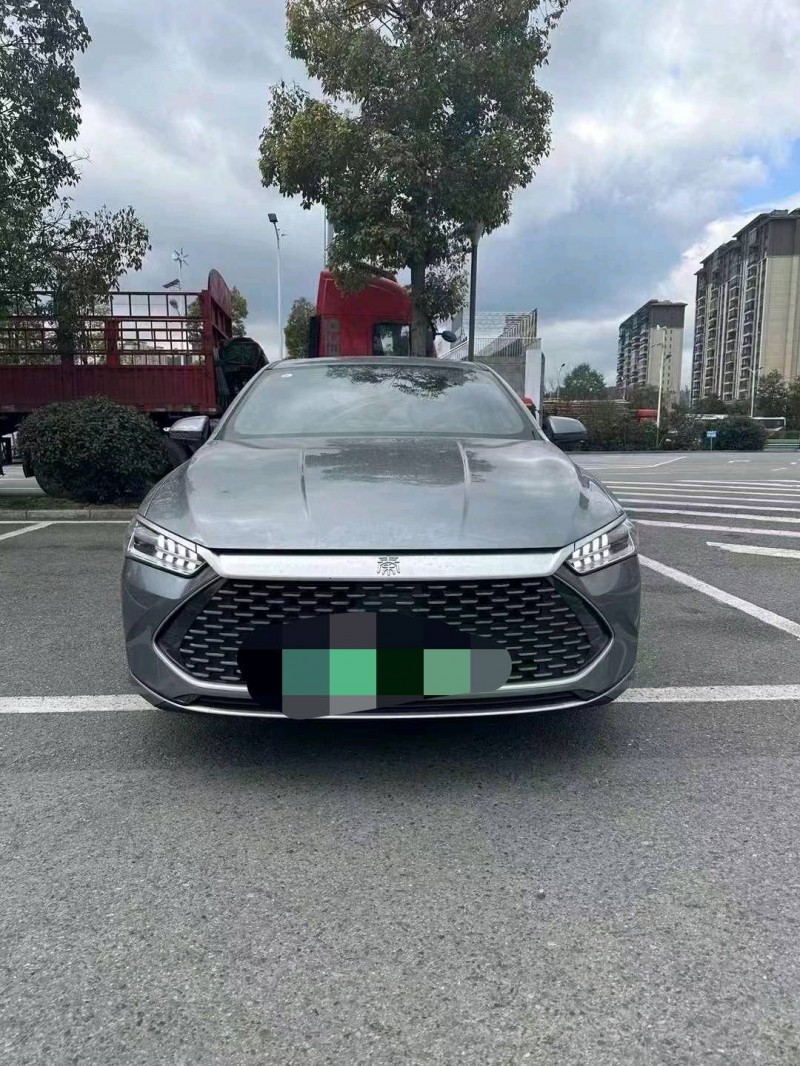 重庆23年比亚迪秦1