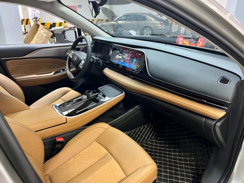 成都23年传祺埃安S6